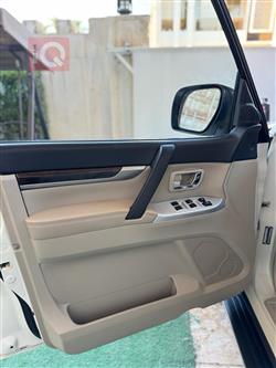 ميتسوبيشي باجيرو